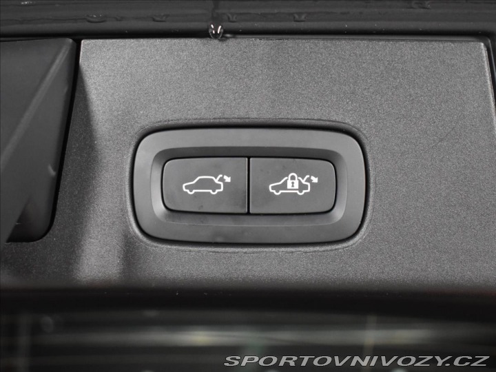 Volvo V90 2,0 B6 AWD ULT DARK Pano, 2023