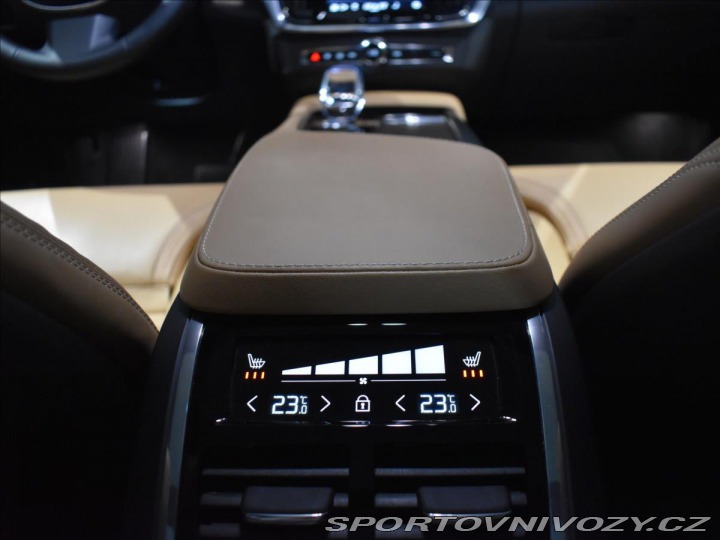 Volvo V90 2,0 B6 AWD ULT DARK Pano, 2023