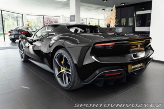 Ferrari 296 GTB Nero / Skladem 2024