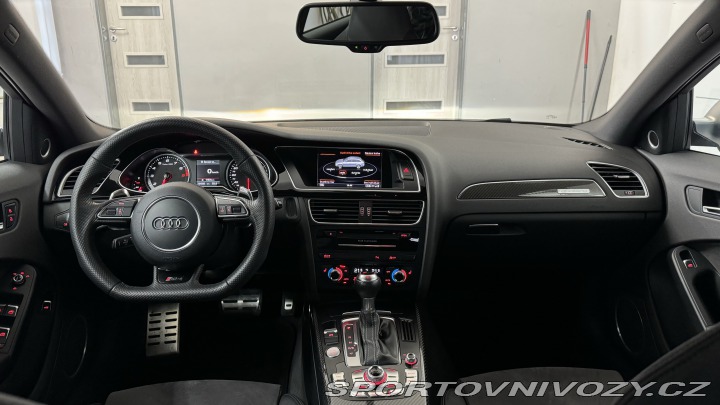 Audi RS4 B8 2014