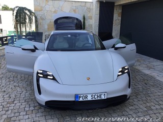 Porsche Taycan Cross Turismo 4S Plus