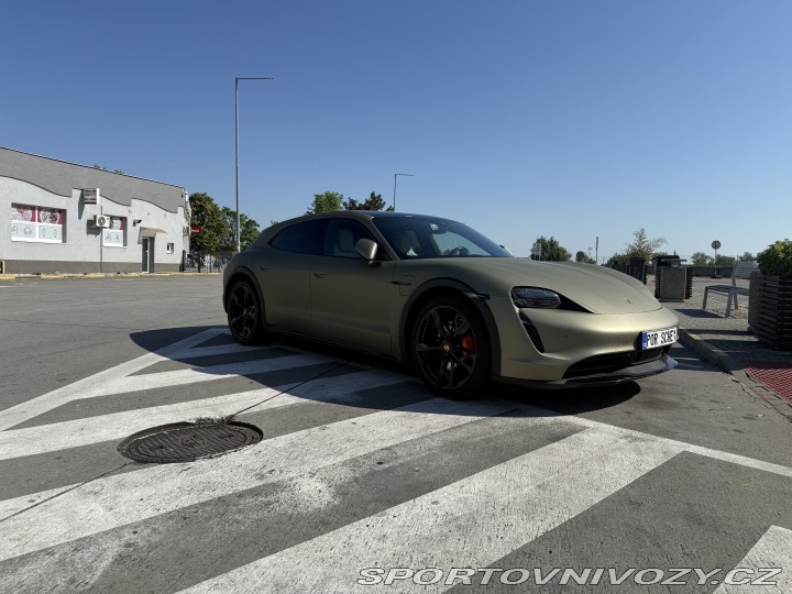 Porsche Taycan Cross Turismo 4S Plus 2021