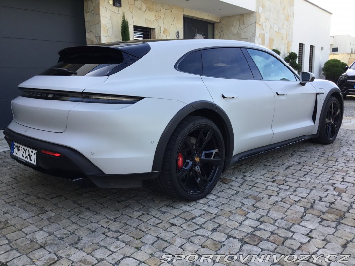 Porsche Taycan Cross Turismo 4S Plus 2021