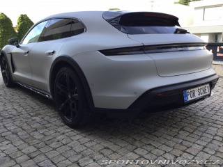 Porsche Taycan Cross Turismo 4S Plus 2021