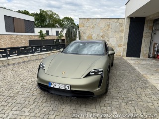 Porsche Taycan Cross Turismo 4S Plus 2021
