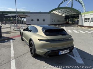 Porsche Taycan Cross Turismo 4S Plus 2021