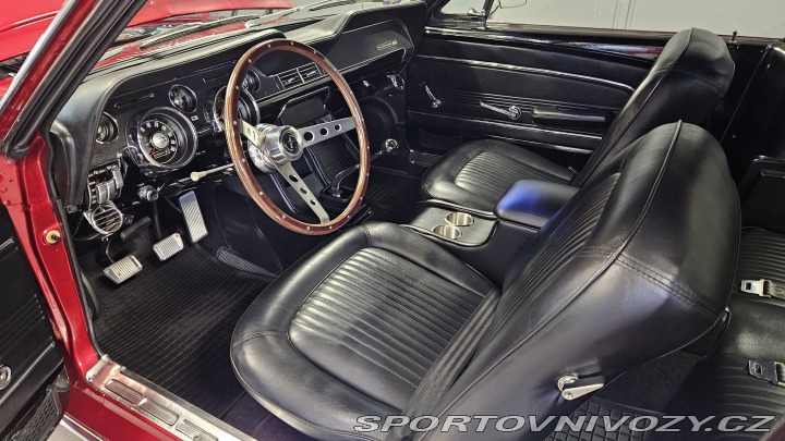 Ford Mustang 289 V8, 4-speed manuál 1968