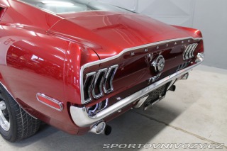 Ford Mustang 289 V8, 4-speed manuál 1968