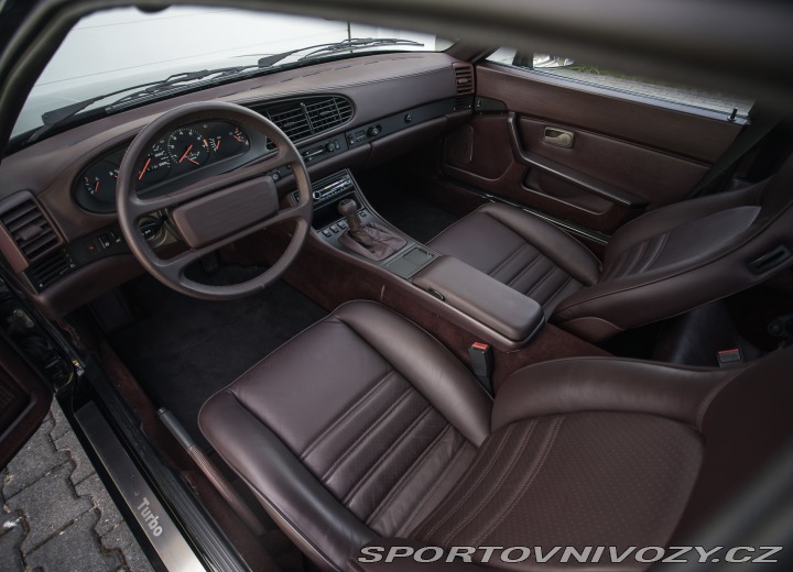 Porsche 944 Turbo 1986