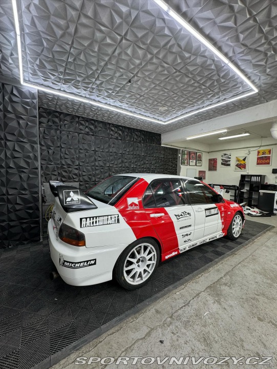 Mitsubishi Lancer EVO 2004