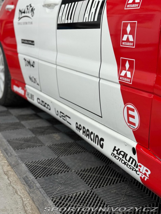 Mitsubishi Lancer EVO 2004