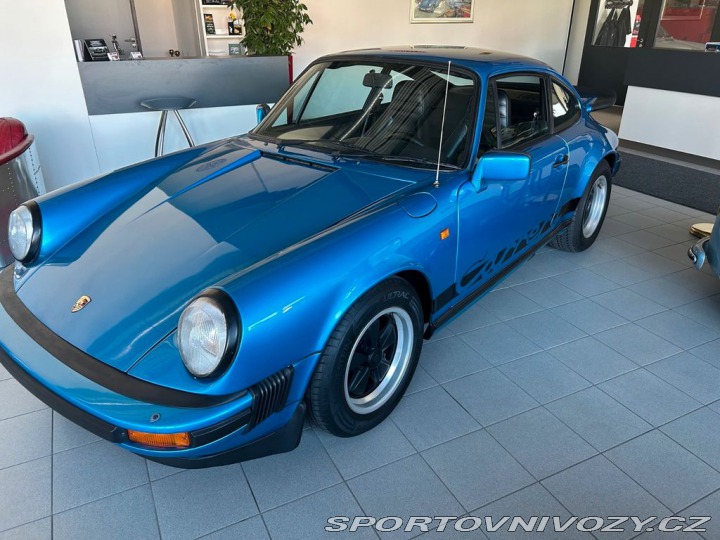 Porsche 911 Carrera 1975