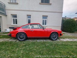 Porsche 911  1975