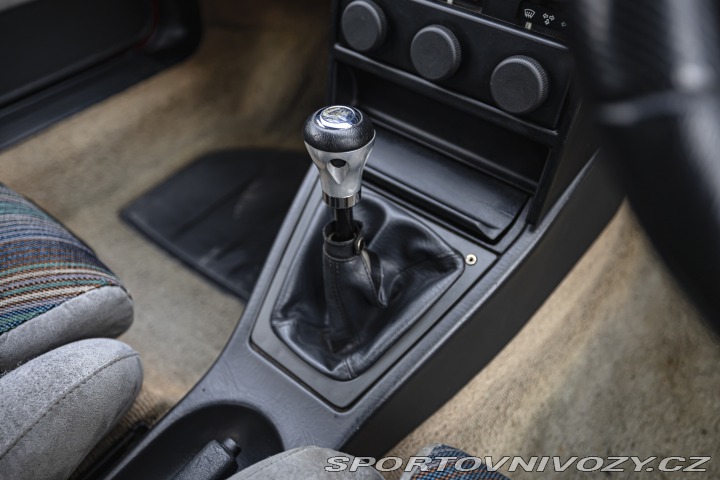 Lancia Delta Integrale HF RHD 1989