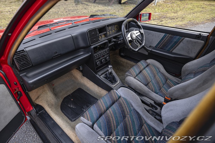 Lancia Delta Integrale HF RHD 1989