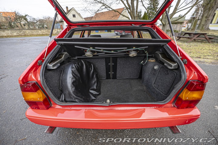 Lancia Delta Integrale HF RHD 1989