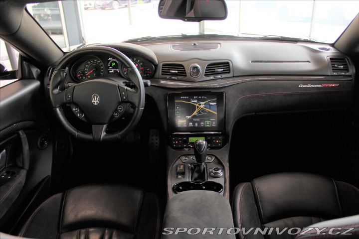 Maserati GranTurismo MC 4,7 V8 338kW 2020