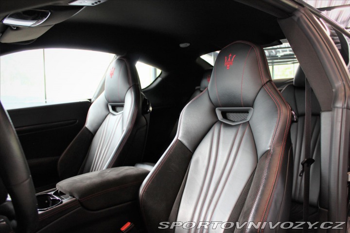 Maserati GranTurismo MC 4,7 V8 338kW 2020