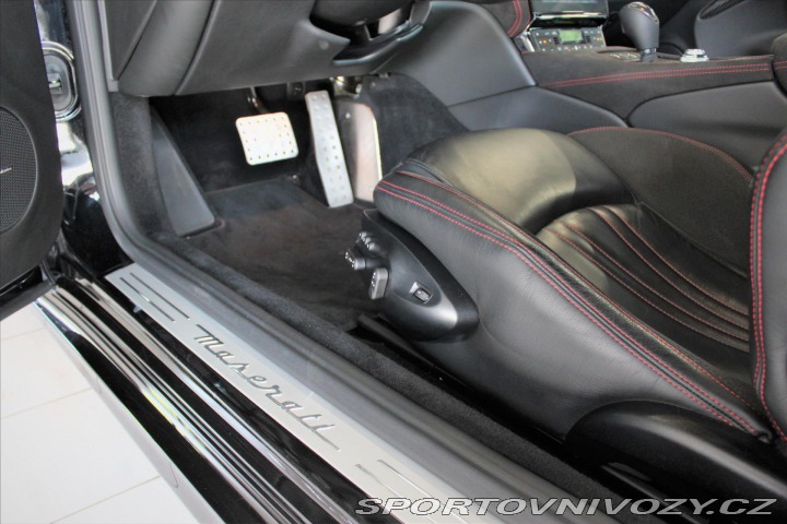 Maserati GranTurismo MC 4,7 V8 338kW 2020