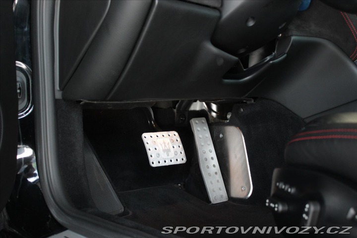 Maserati GranTurismo MC 4,7 V8 338kW 2020