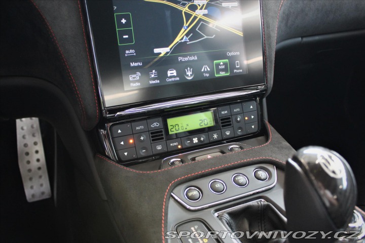Maserati GranTurismo MC 4,7 V8 338kW 2020