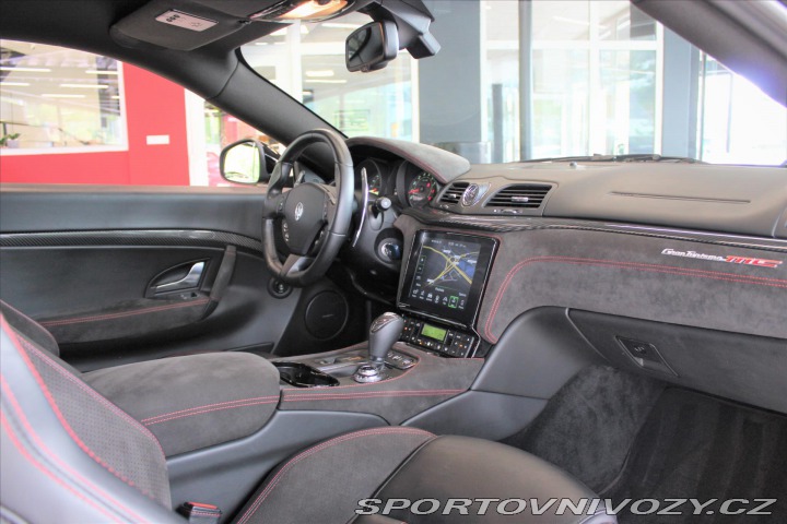 Maserati GranTurismo MC 4,7 V8 338kW 2020