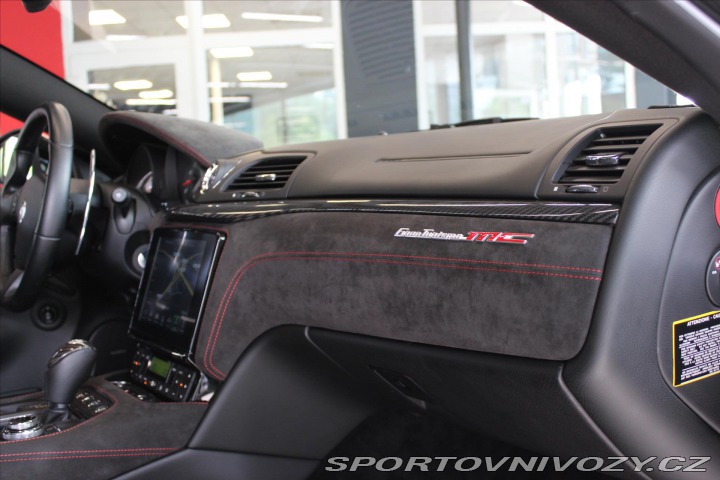 Maserati GranTurismo MC 4,7 V8 338kW 2020
