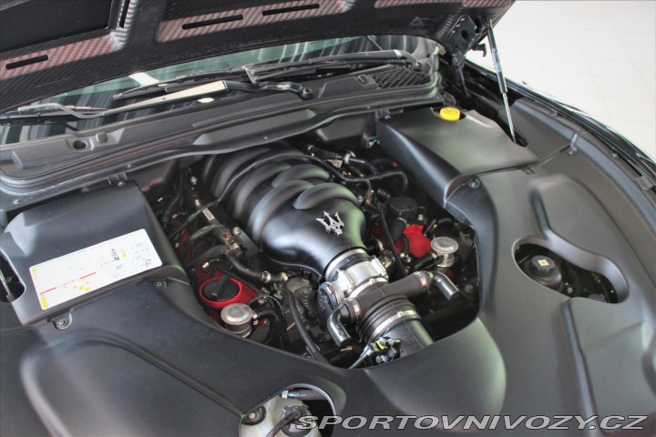 Maserati GranTurismo MC 4,7 V8 338kW 2020