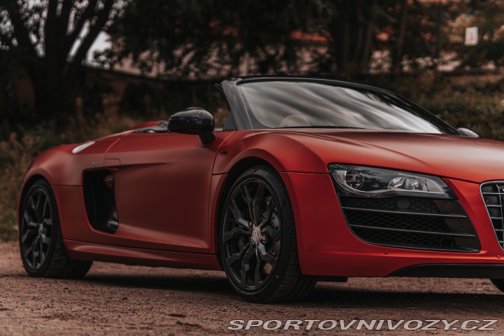 Audi R8 Spider V10 2011