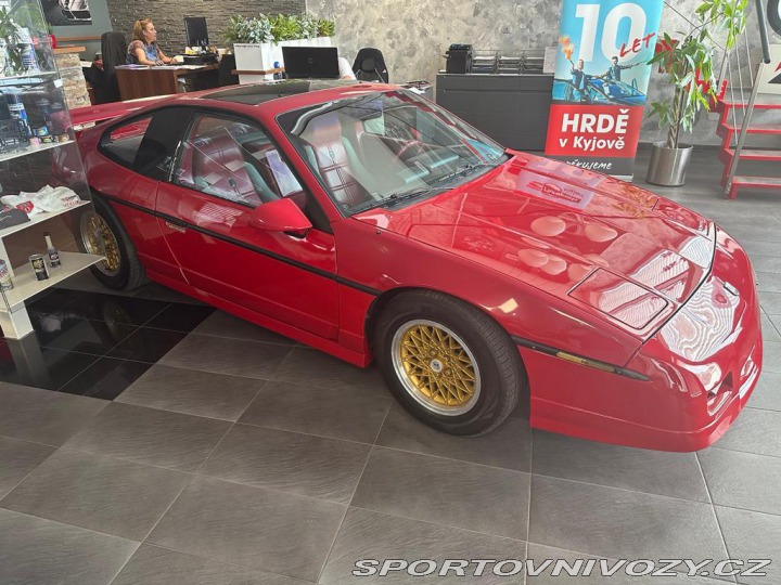 Pontiac Fiero FIERO GT, 2.8, 93KW, V6 1988