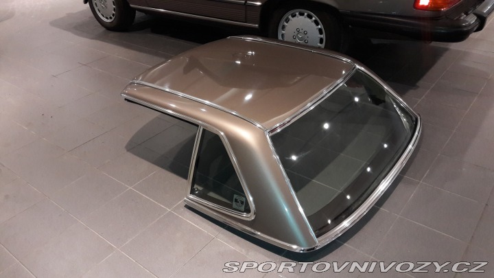 Mercedes-Benz SL 560 1986