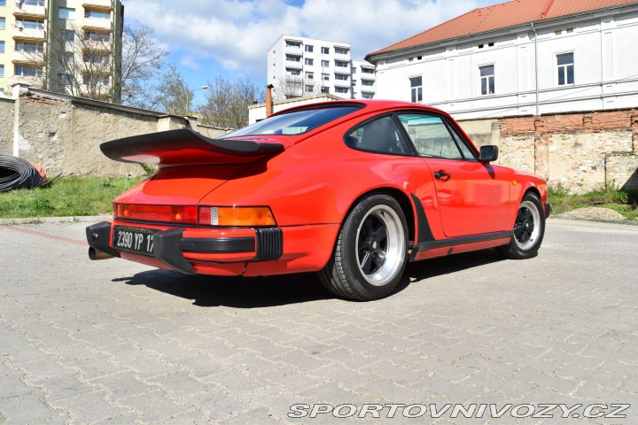 Porsche 911 Carrera Club Sport 1989
