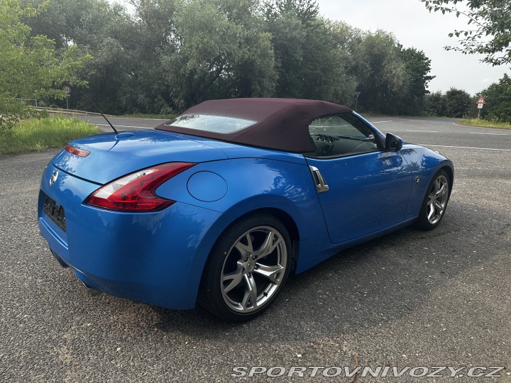 Nissan 370 Z 2011