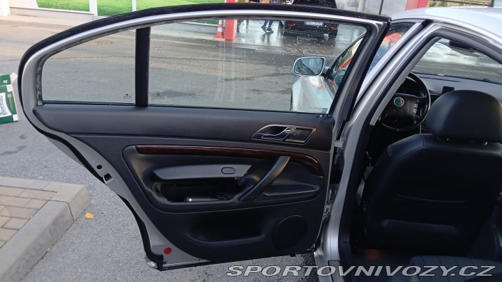 Škoda Superb V6 vládní 190 k manuál !! 2005