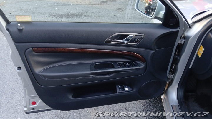 Škoda Superb V6 vládní 190 k manuál !! 2005