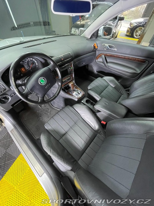 Škoda Superb V6 vládní 190 koní 2005