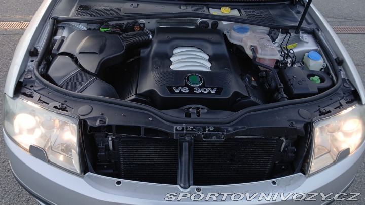 Škoda Superb V6 vládní 190 k manuál !! 2005