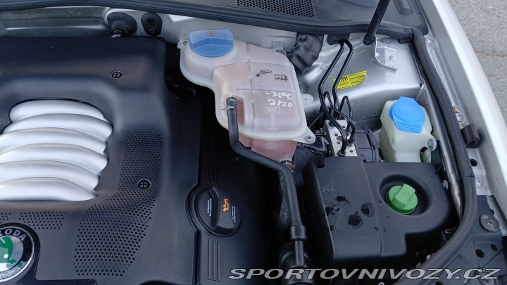 Škoda Superb V6 vládní 190 k manuál !! 2005