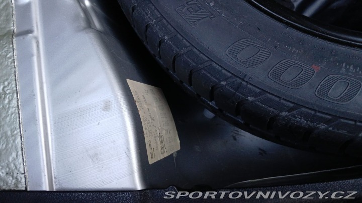 Škoda Superb V6 vládní 190 k manuál !! 2005