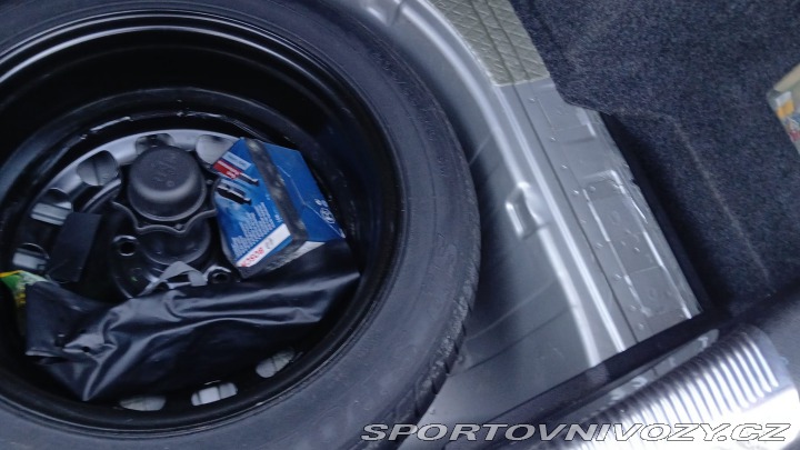 Škoda Superb V6 vládní 190 k manuál !! 2005