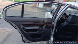 Škoda Superb V6 vládní 190 k manuál !! 2005