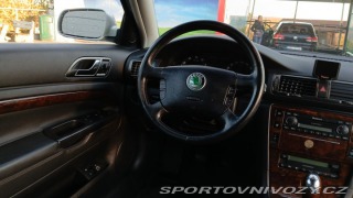 Škoda Superb V6 vládní 190 k manuál !! 2005