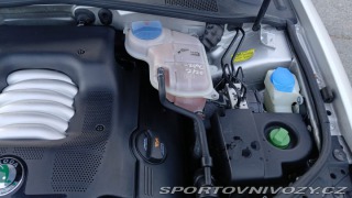 Škoda Superb V6 vládní 190 k manuál !! 2005