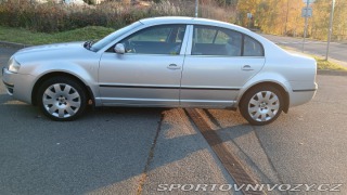 Škoda Superb V6 vládní 190 k manuál !! 2005
