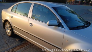 Škoda Superb V6 vládní 190 k manuál !! 2005