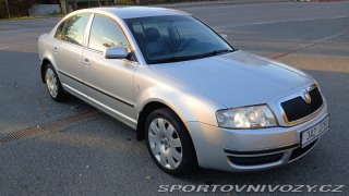 Škoda Superb V6 vládní 190 k manuál !! 2005