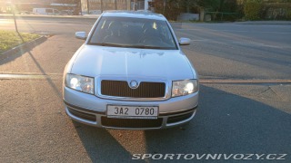 Škoda Superb V6 vládní 190 k manuál !! 2005