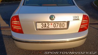 Škoda Superb V6 vládní 190 k manuál !! 2005