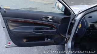 Škoda Superb V6 vládní 190 k manuál !! 2005