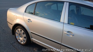Škoda Superb V6 vládní 190 k manuál !! 2005
